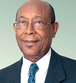 https://www.uwiglobalalumnihub.com/dr-henry-isaac-clore-lowe-is-a-jamaican-scientist-philanthropist-and-businessman-and-an-outstanding-uwi-graduate